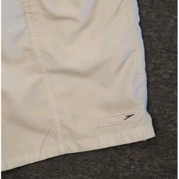 Speedo Swim Trunks XL Mesh Lined Rear Pocket Measurements in Description - Picture 2 of 9